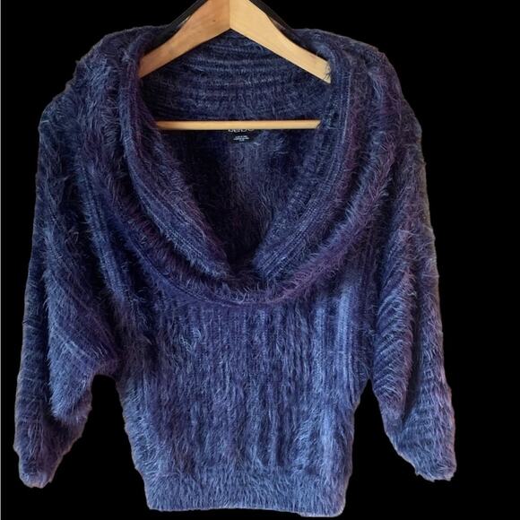 Touchable Texture Blue Eyelash Crop 3/4 Sleeve Sweater XS BEBE - Picture 6 of 13